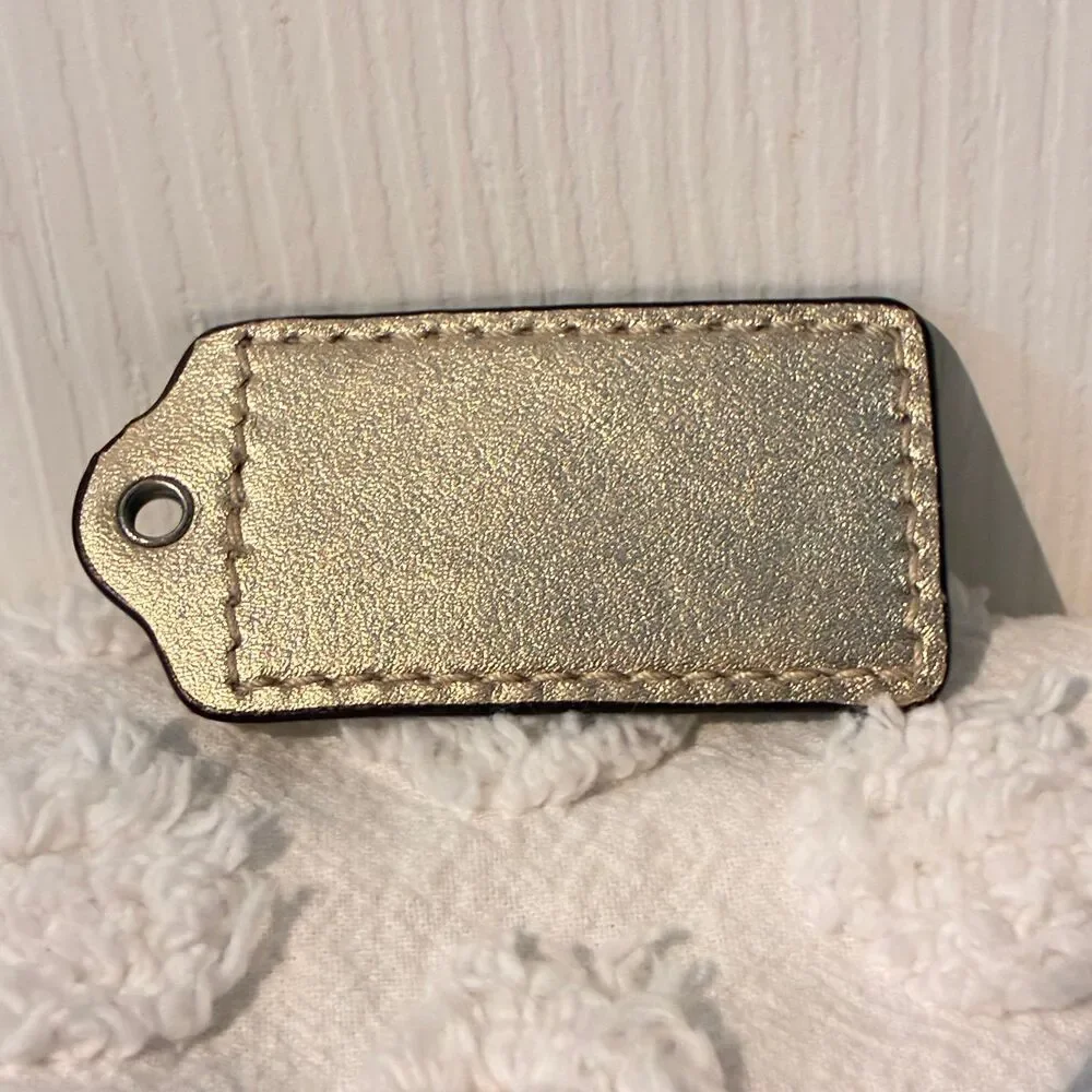 Coach no chain